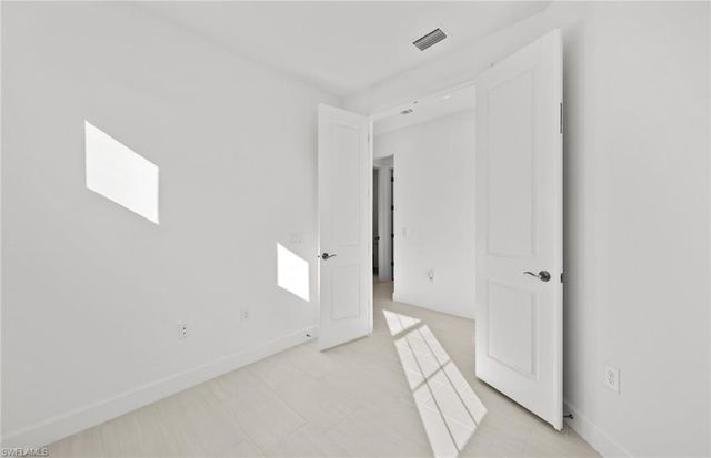 2151 Freemont WAY, Naples, FL 34120