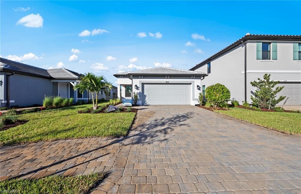 2151 Freemont WAY, Naples, FL 34120