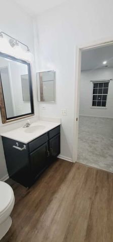 3333 Stratford Court 3F, Lake Bluff, IL 60044