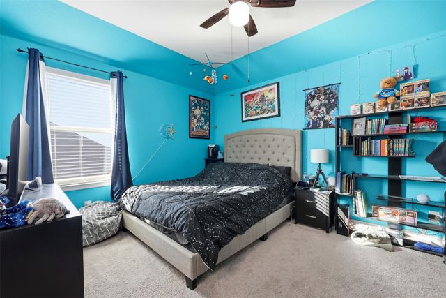 411 Kinnerton Court, Midlothian, TX 76065