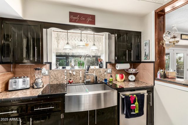 11033 W ALABAMA Avenue, Sun City, AZ 85351