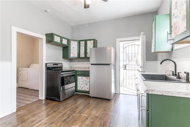 275 S 8th Street, Kansas City, KS 66101