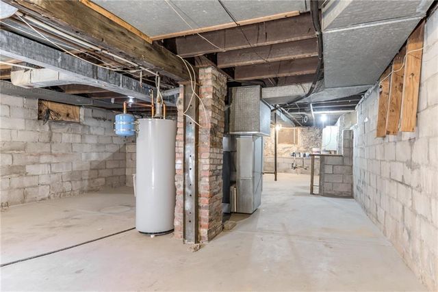 275 S 8th Street, Kansas City, KS 66101