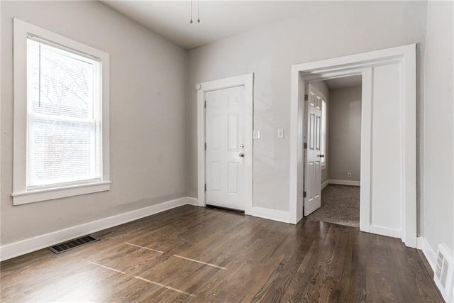 275 S 8th Street, Kansas City, KS 66101