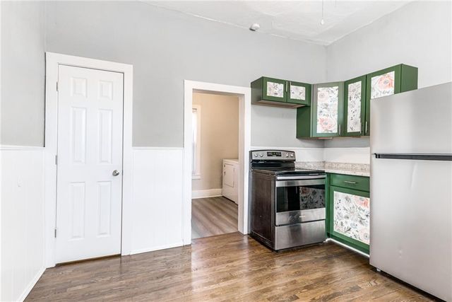 275 S 8th Street, Kansas City, KS 66101