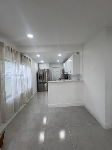 2061 Rutland St, Opa-locka, FL 33054