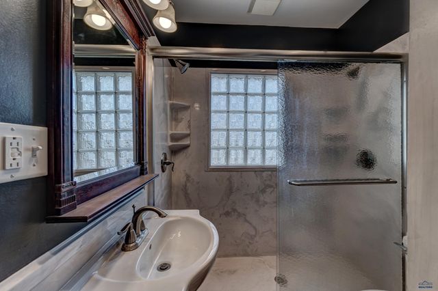 1526 11TH ST, Rapid City, SD 57701
