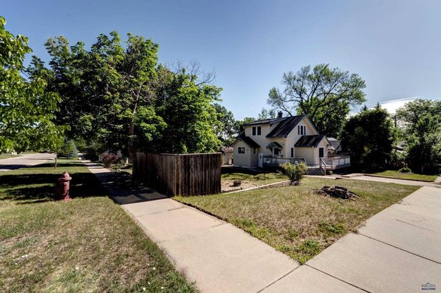 1526 11TH ST, Rapid City, SD 57701