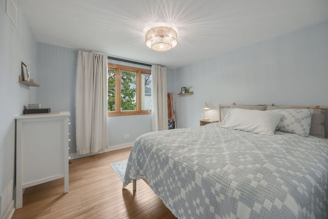 905 Kennebec Lane, Naperville, IL 60563