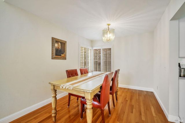 9793 Montego Ct, Windsor, CA 95492