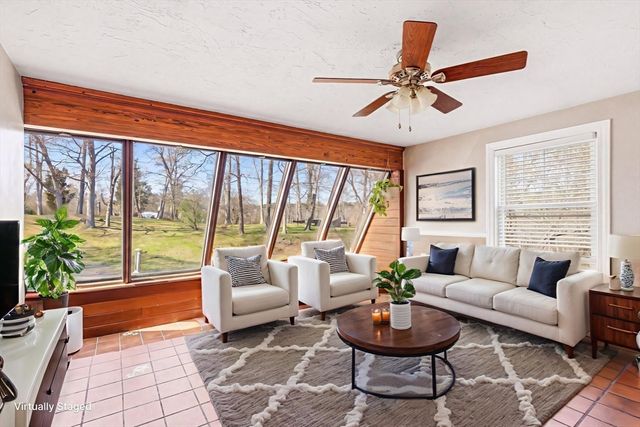 114 Billington St, Plymouth, MA 02360