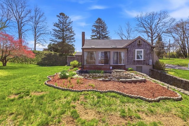 114 Billington St, Plymouth, MA 02360