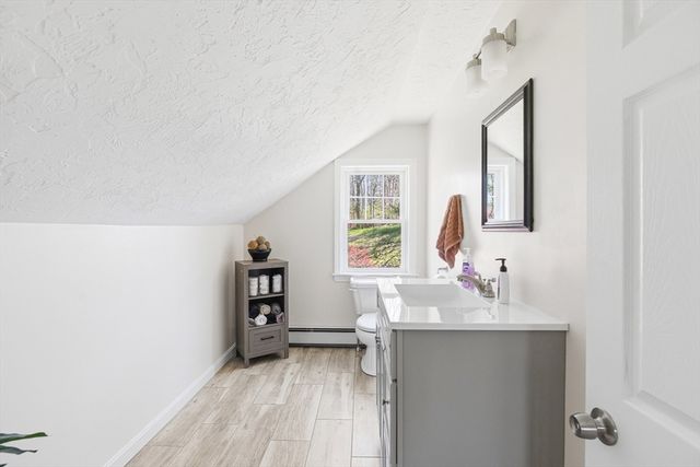 114 Billington St, Plymouth, MA 02360