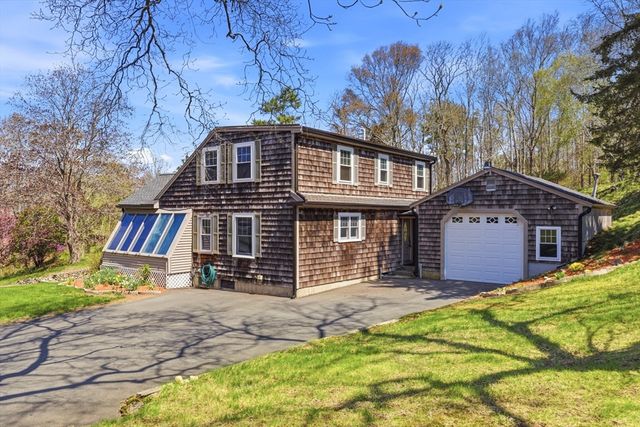 114 Billington St, Plymouth, MA 02360