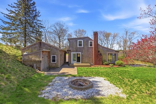 114 Billington St, Plymouth, MA 02360