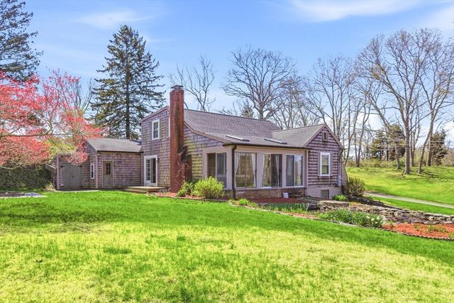 114 Billington St, Plymouth, MA 02360