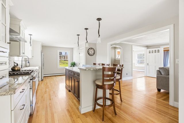 114 Billington St, Plymouth, MA 02360