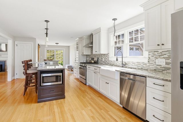 114 Billington St, Plymouth, MA 02360