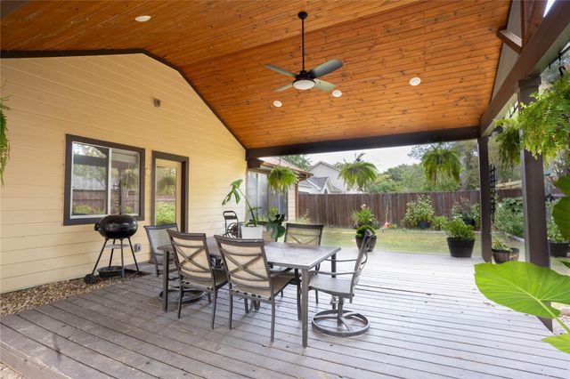 11609 Loweswater LN, Austin, TX 78754