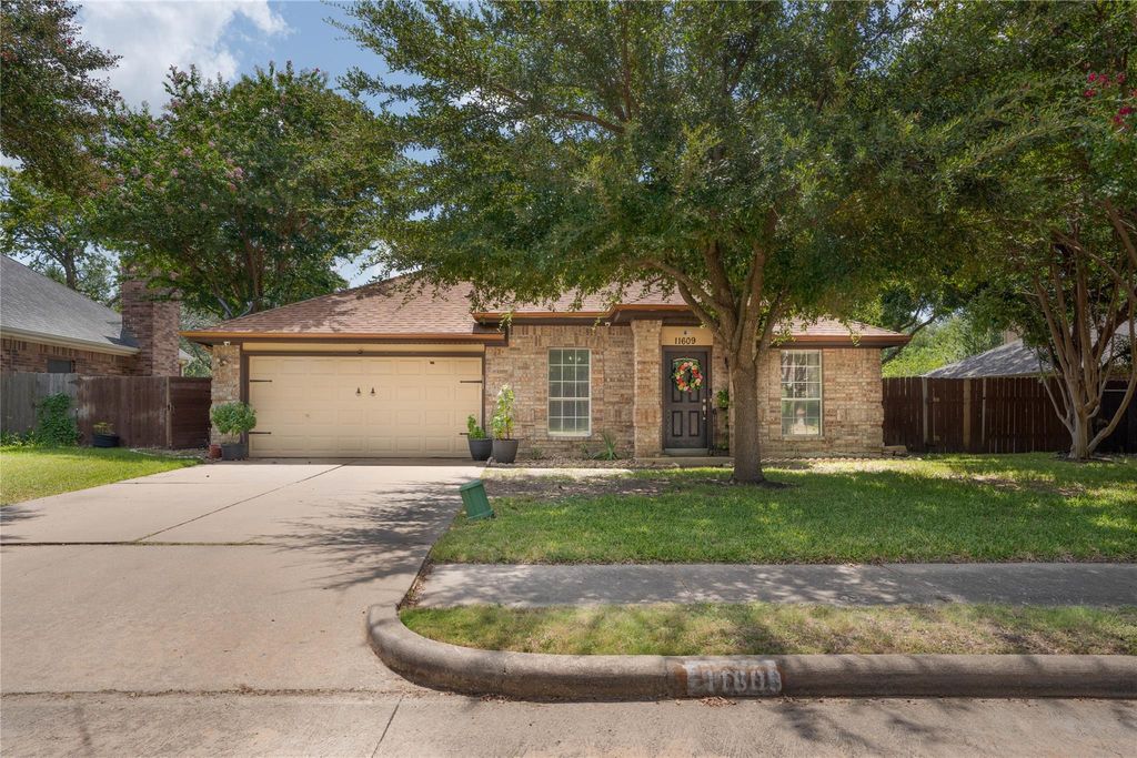 11609 Loweswater LN, Austin, TX 78754