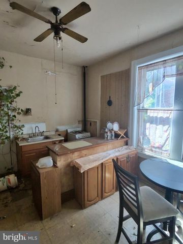 845 WYNNEWOOD RD, Philadelphia, PA 19151