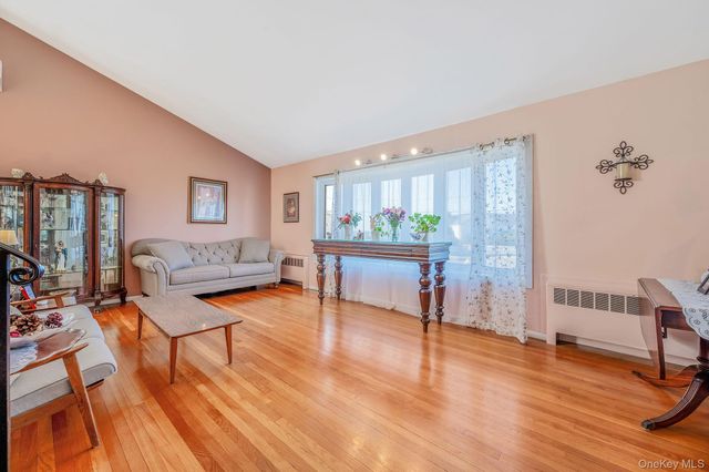 268 W Shore Drive, Massapequa, NY 11758