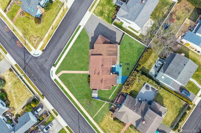 268 W Shore Drive, Massapequa, NY 11758
