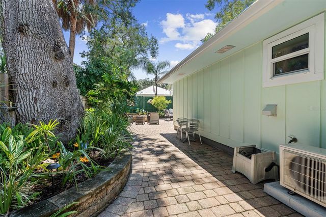 19 LOVETT STREET, St Augustine, FL 32084