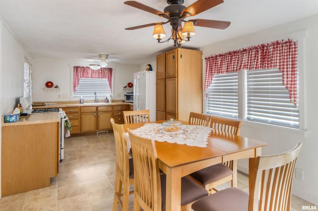 202 N ALEXANDER Street, Alexis, IL 61412