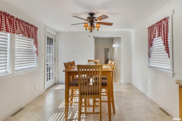 202 N ALEXANDER Street, Alexis, IL 61412