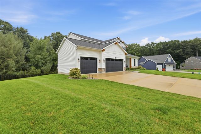 9336 Sunset Ridge Drive, Rockford, MI 49341