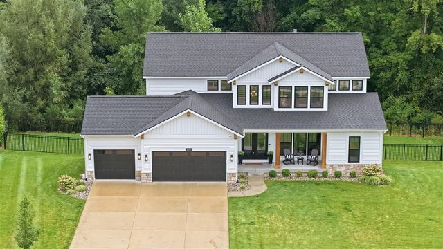 9336 Sunset Ridge Drive, Rockford, MI 49341