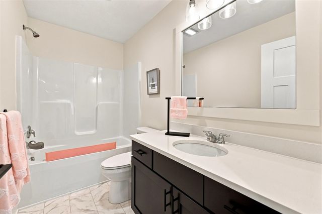 9336 Sunset Ridge Drive, Rockford, MI 49341