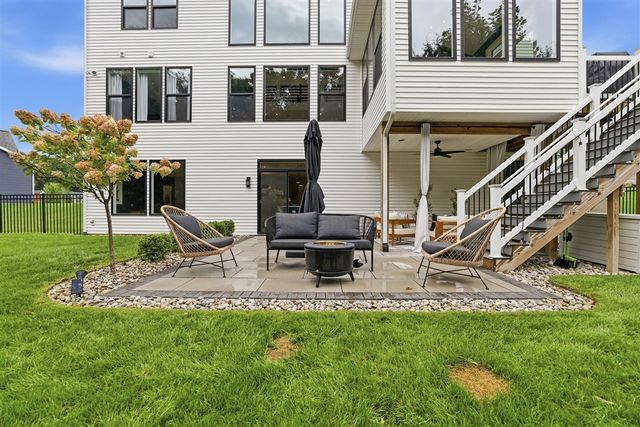 9336 Sunset Ridge Drive, Rockford, MI 49341