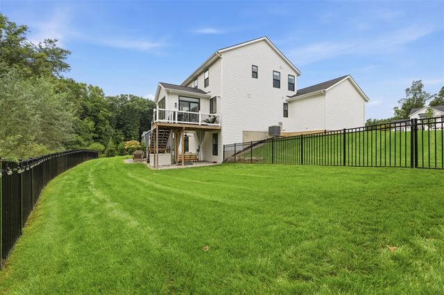 9336 Sunset Ridge Drive, Rockford, MI 49341