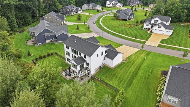 9336 Sunset Ridge Drive, Rockford, MI 49341