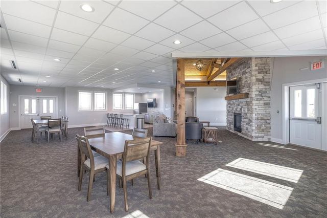 15474 W 171st Place, Olathe, KS 66062