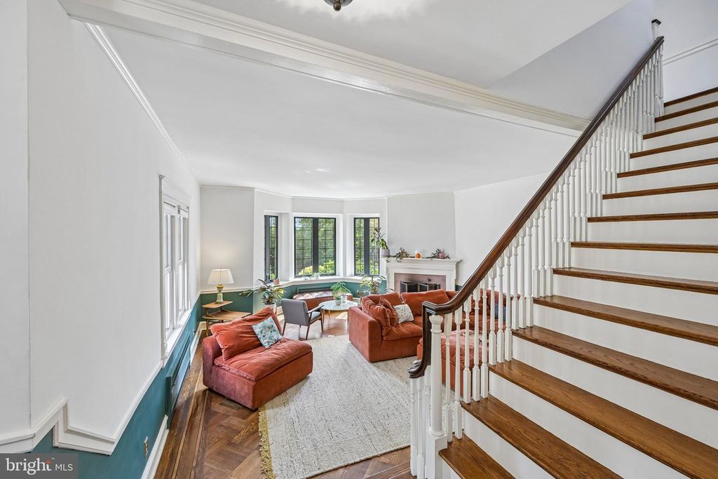 407 WADSWORTH AVE, Philadelphia, PA 19119 — photo 4