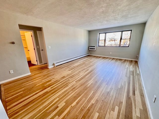 97 Spring Street C6, Boston, MA 02132