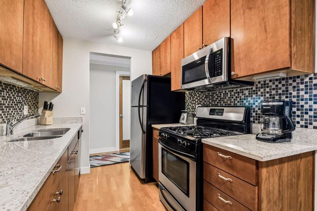 2800 W 44th Street 603, Minneapolis, MN 55410