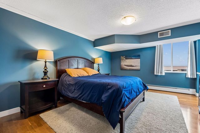 2800 W 44th Street 603, Minneapolis, MN 55410