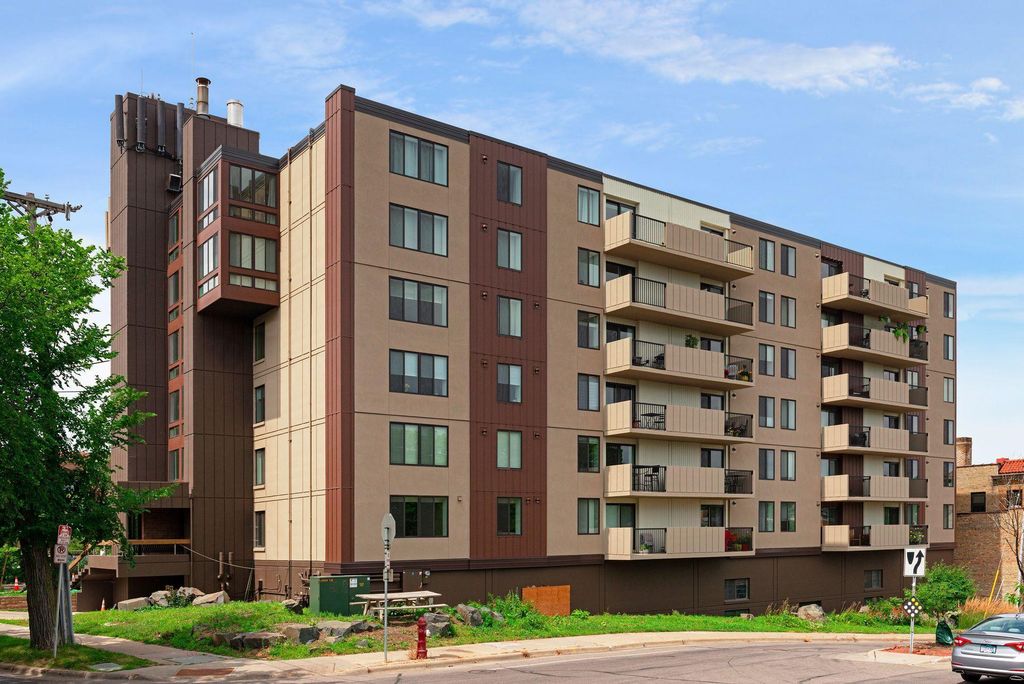 2800 W 44th Street 603, Minneapolis, MN 55410 — exterior
