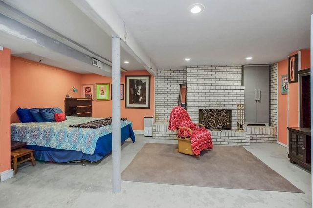 13250 Park Hills Drive, Grandview, MO 64030