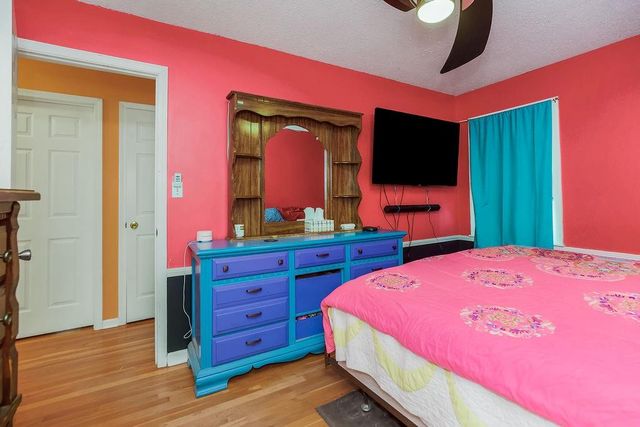 13250 Park Hills Drive, Grandview, MO 64030