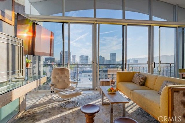 1155 N Brand Boulevard, Glendale, CA 91202