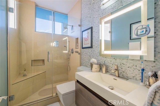 1155 N Brand Boulevard, Glendale, CA 91202