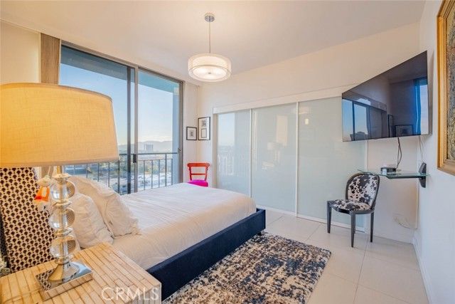 1155 N Brand Boulevard, Glendale, CA 91202