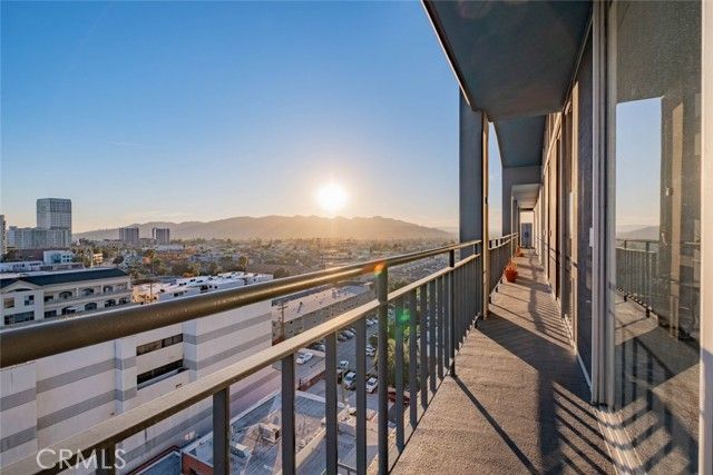 1155 N Brand Boulevard, Glendale, CA 91202