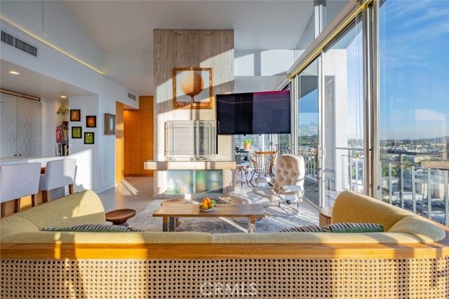 1155 N Brand Boulevard, Glendale, CA 91202