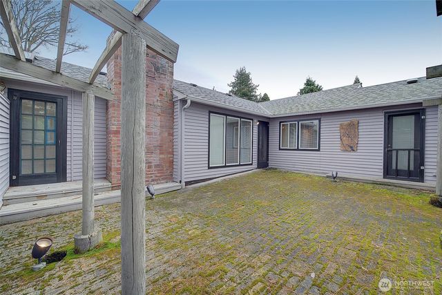 2559 NE 98th Street, Seattle, WA 98115